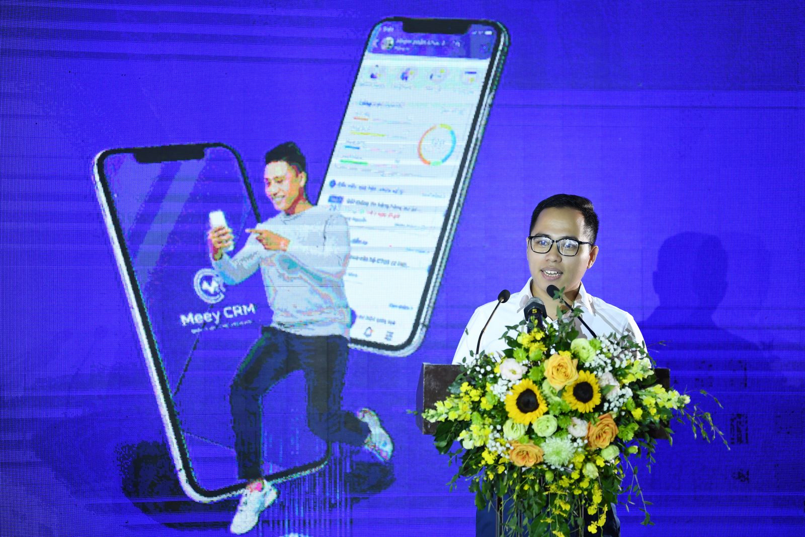  Ông Mai Văn Tuyển - Phó Giám đốc Trung tâm Phát triển phần mềm 1, 