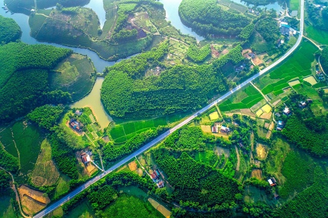 Phong cảnh hữu tình với đa dạng địa hình núi – biển – rừng của Nghệ An thu hút du lịch và đầu tư 