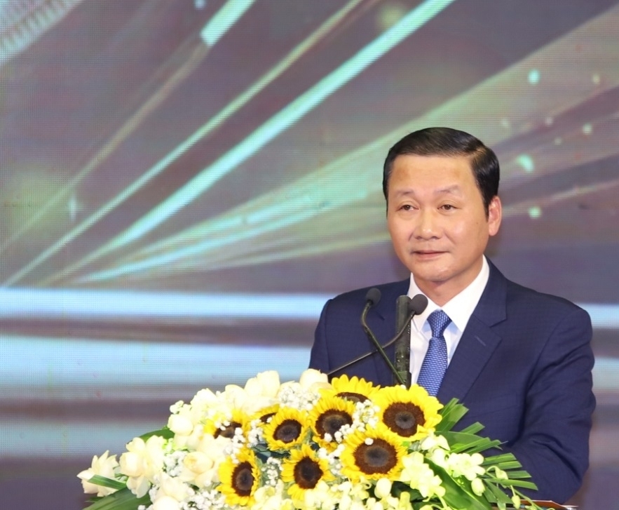 Ông Đỗ Minh Tuấn, Chủ tịch UBND tỉnh Thanh Hoá phát biểu tại buổi lễ tôn vinh