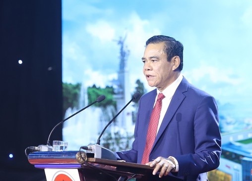 Ông Võ Trọng Hải Chủ tịch UBND tỉnh Hà Tĩnh phát biểu khai mạc hội nghị