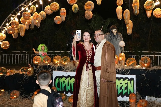 Cư dân người nước ngoài tại Khu đô thị quốc tế Ciputra Hanoi tỏ ra rất phấn khích