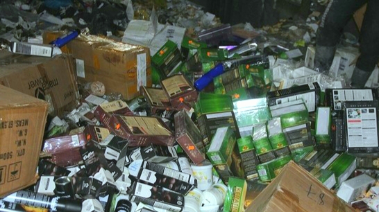 Mỹ phẩm, thực phẩm chức năng vi phạm nhập lậu, giả mạo nhãn hiệu bị tiêu huỷ