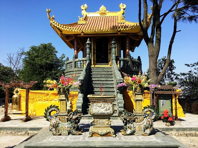 Chùa Vàng - Thiên Trúc, Đồ Sơn, Hải Phòng.