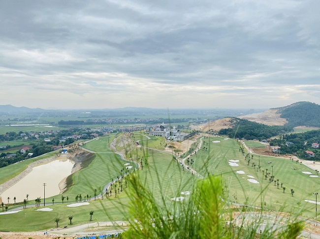 Sân golf Việt Yên