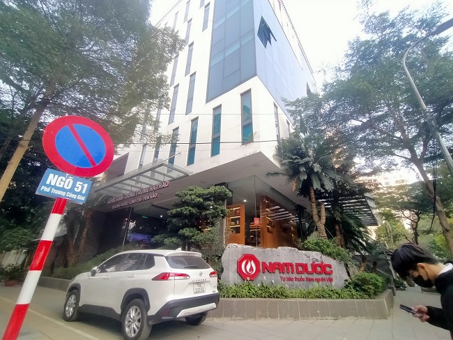 Công Ty cố phần Nam Dược số 51 Trương Công Giai (vi phạm: Xây vượt số tầng so với quy hoạch; Chưa có giải pháp ngăn cháy lan từ tầng hầm lên tầng..)