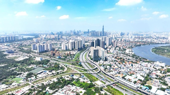 Hạ tầng TP Thủ Đức đang trên đà phát triển mạnh mẽ.