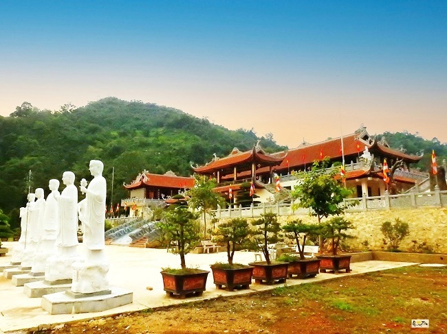 Chùa Tân Thanh - Cửa khẩu Tân Thanh, Lạng Sơn.