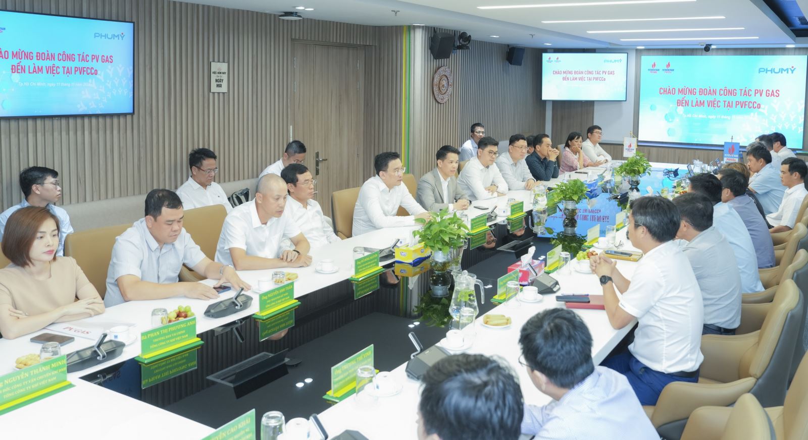 Toàn cảnh buổi làm việc của PV GAS và PVFCCo.