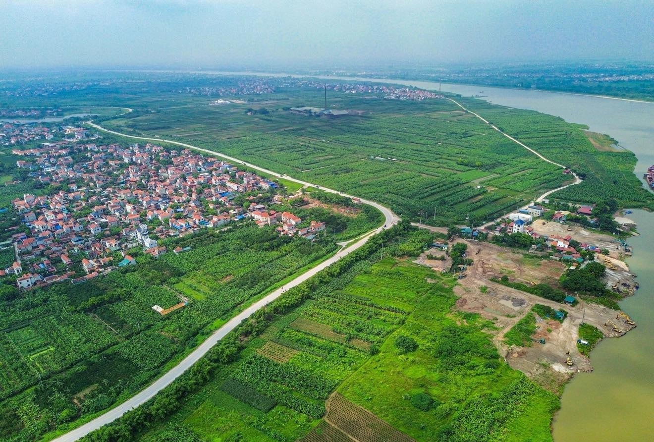  2.jpg untitled.jpg 3 / 4  Ông Eric Trump, Phó Chủ tịch Tập đoàn Trump Organization đánh giá Việt Nam hiện là một trong những thị trường năng động và tiềm năng trên thế giới