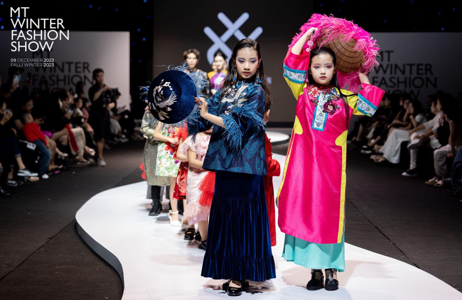 Cô nàng có khả năng biến hoá linh hoạt trong từng bộ ảnh