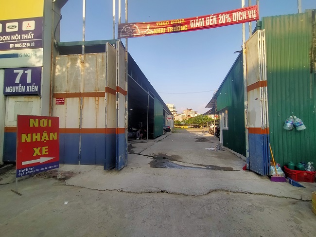 Dự án Tòa nhà Dịch vụ thương mại, nhà trẻ và nhà ở cao tầng VNT Hạ Đình nằm ngay mặt đường số 71 Nguyễn Xiển dự án chậm triển khai.