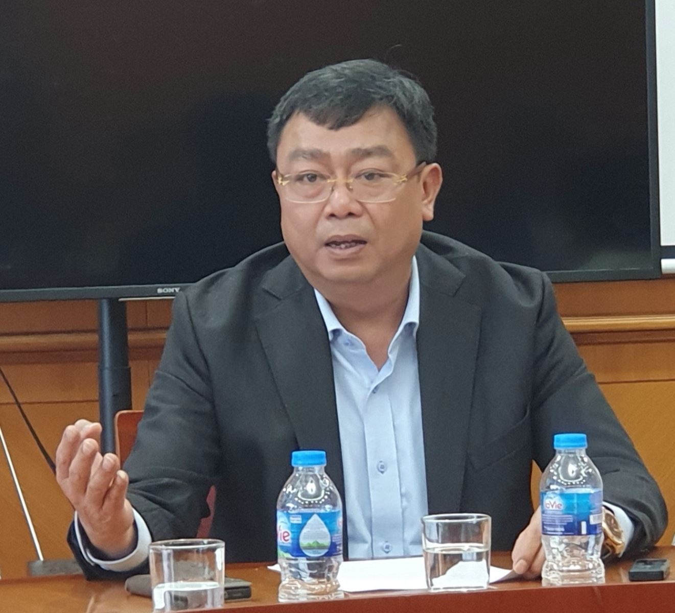 Ông Nguyễn Tô An, Cục phó Cục đăng kiểm Việt Nam trả lời báo chí ngày 13/1/2023