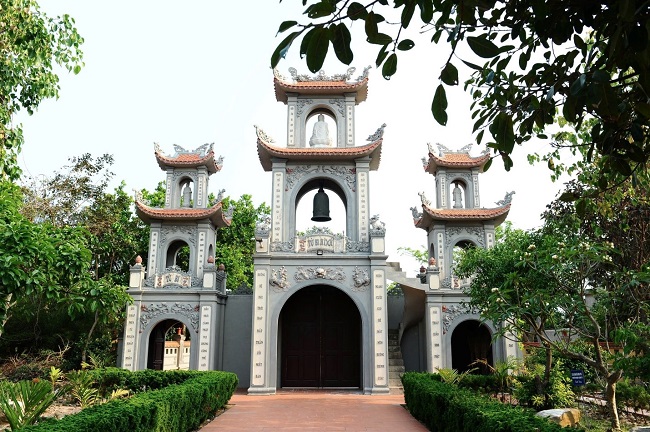 Tam quan Bạch Long Vĩ, Đảo Bạch Long Vĩ, Hải Phòng.