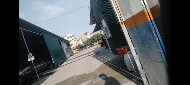 Tại Dự án này xuất hiện bãi xe, ki- ốt,…. 