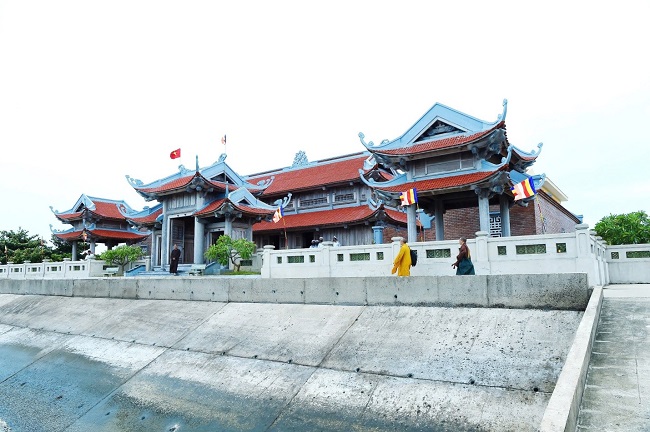 Chùa Đá Tây A - Trường Sa