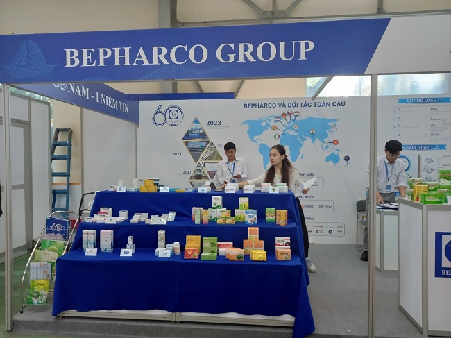 Dược phẩm Bến Tre tại buổi triển lãm.