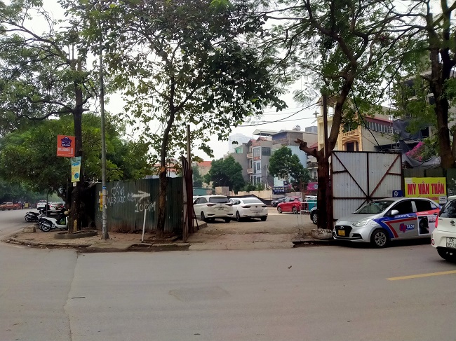 Hàng loạt các cơ sở kinh doanh kho xưởng, bãi xe...