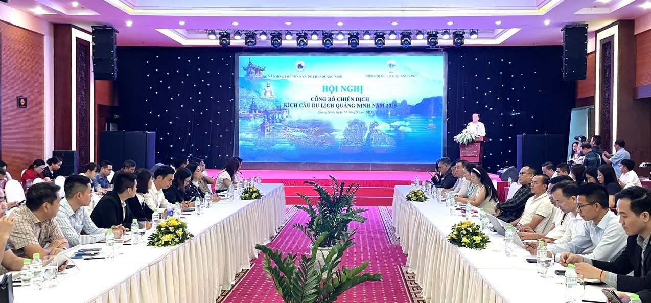 Quang cảnh hội nghị