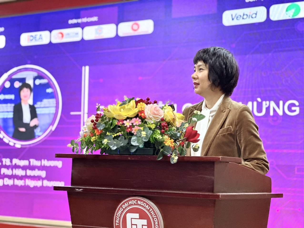 PGS.TS Phạm Thu Hương - Phó hiệu trưởng Trường Đại học Ngoại thương