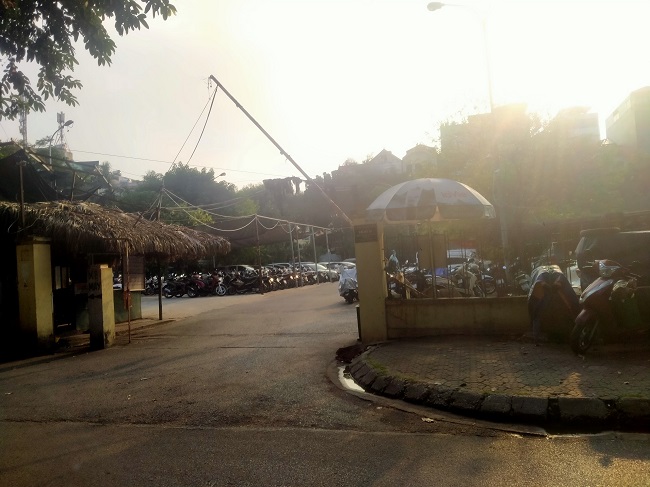 Bãi trông giữ xe Dự án ngôi nhà mới Nguyễn Bá Khoản, Trung Hòa do Công ty ngôi nhà mới sử dụng với quy mô 320m2.