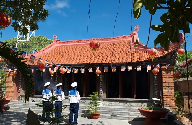 Chùa Sinh Tồn - Đảo Sinh Tồn , Trường Sa.