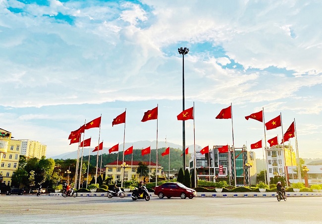 Lào Cai đầu tư phát triển cơ sở hạ tầng để thu hút doanh nghiệp. Ảnh minh họa