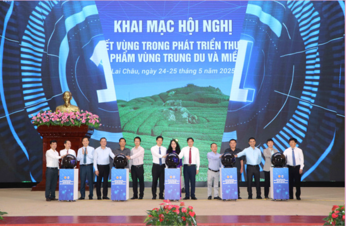 Lễ khai mạc chuỗi sự kiện “Thúc đẩy liên kết vùng trong phát triển thương mại điện tử – Nâng tầm sản phẩm vùng Trung du và miền núi phía Bắc”
