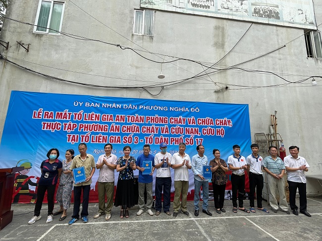 Ra mắt tổ liên gia an toàn PCCC