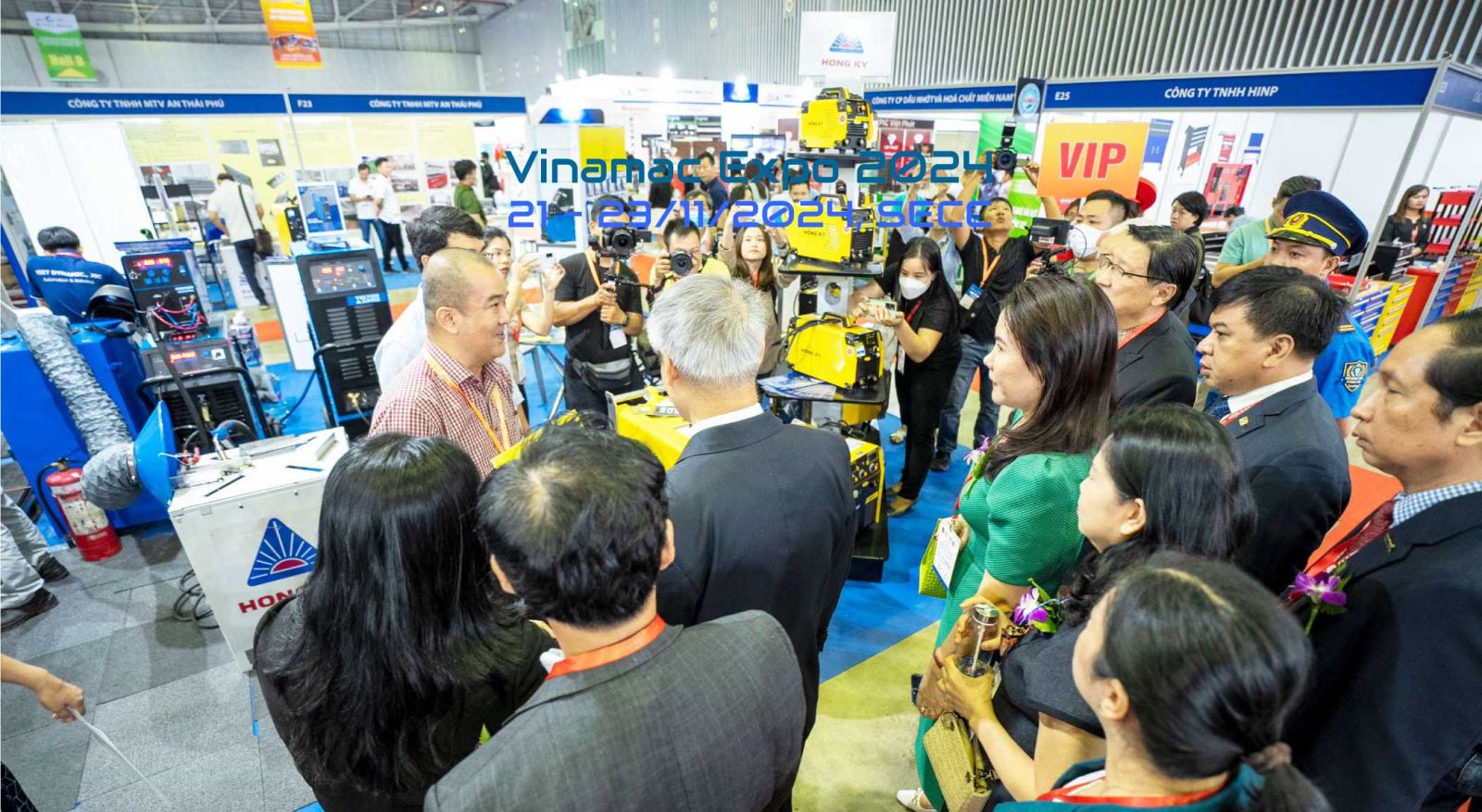 Quang cảnh sự kiện