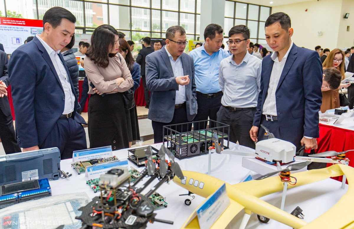 Việt Nam đang đứng trước cơ hội vàng để biến mình thành một mắt xích quan trọng, một trung tâm bán dẫn trong tương la