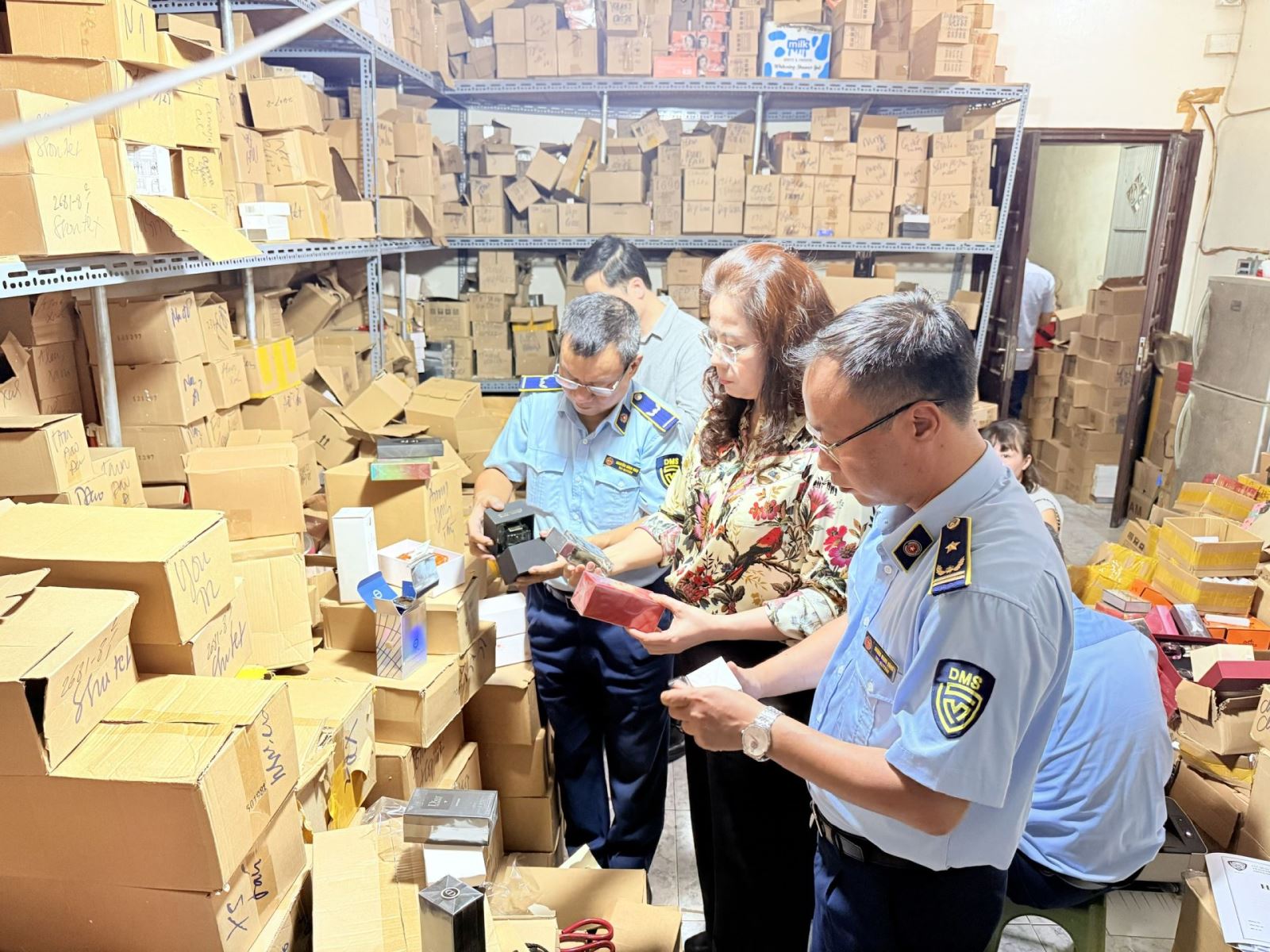 Sự gia tăng về số lượng và chủng loại hàng giả, hàng nhái cuối năm luôn đặt ra một thách thức lớn