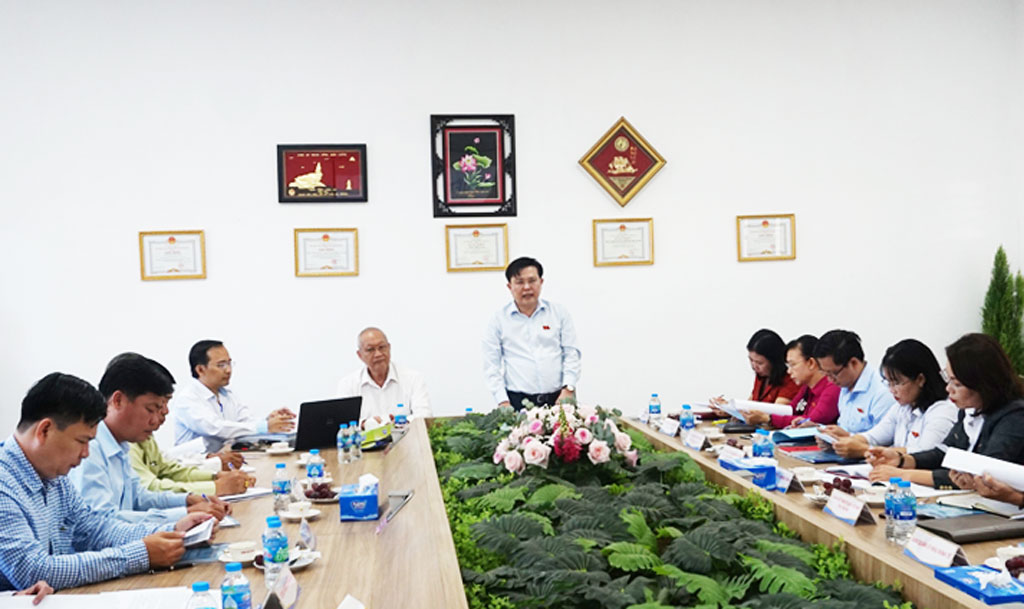 Đoàn khảo sát và làm việc với chủ đầu tư dự án Cụm công nghiệp Thiên Lộc Thành (xã Long Sơn, huyện Cần Đước)