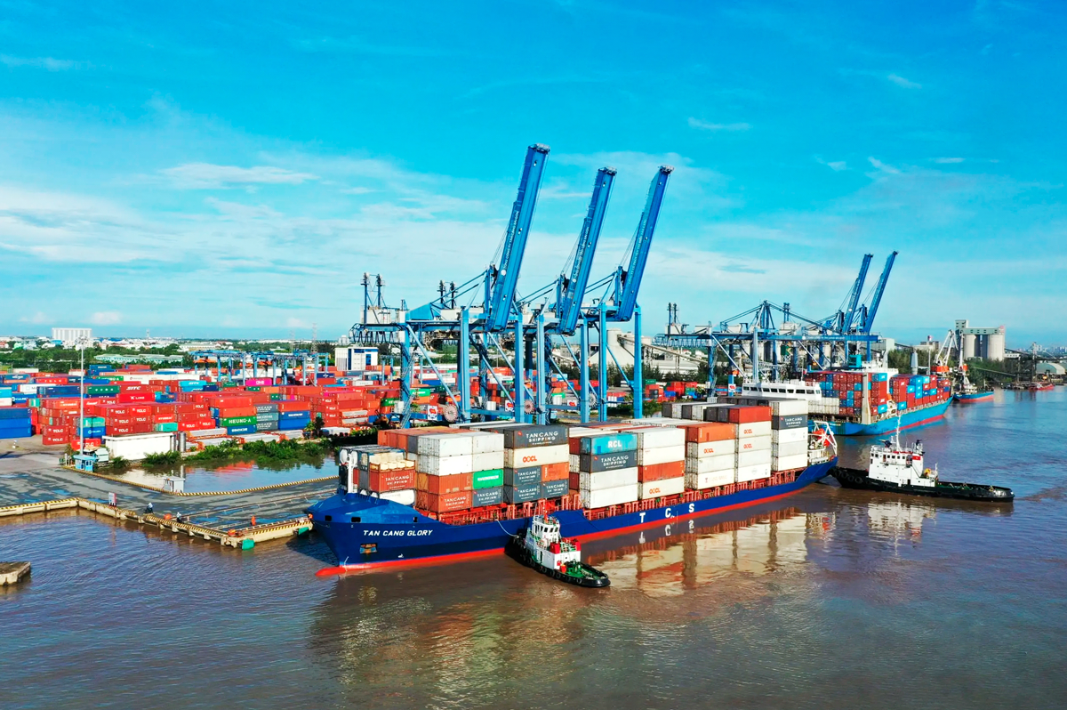 Các cảng biển Việt Nam đang đối mặt với sức ép ngày càng lớn trong việc cắt giảm phát thải