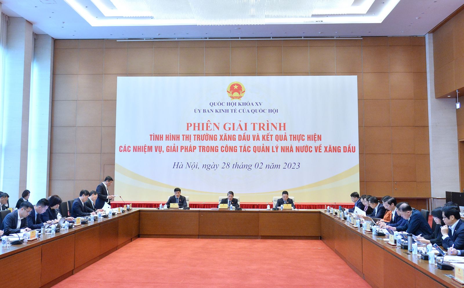 Toàn cảnh Phiên Giải trình