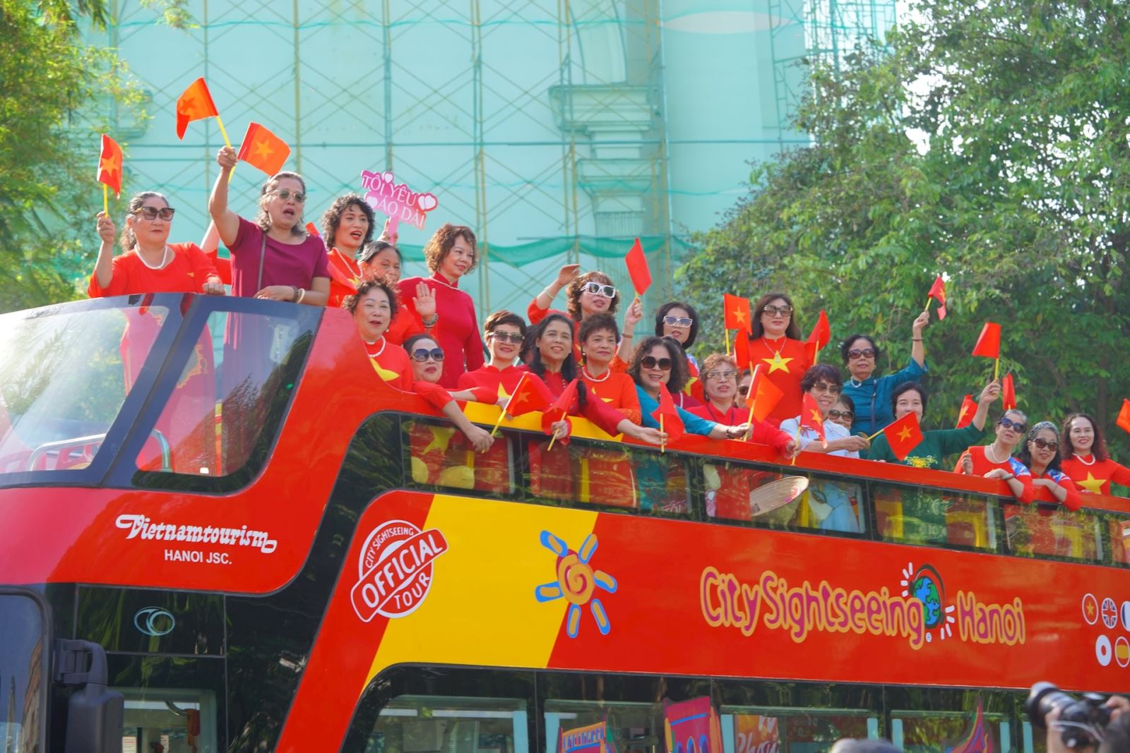 Ngành du lịch TP. Hà Nội đang đứng trước một giai đoạn chuyển mình mạnh mẽ, nơi sự phát triển theo chiều rộng không thể tách rời việc nâng cao chất lượng và tính tuân thủ