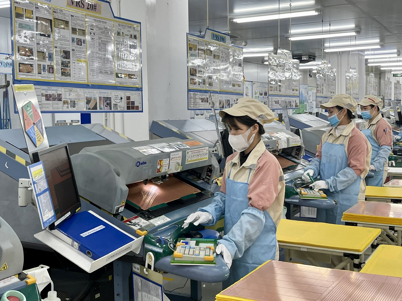 Riêng trong tháng 6/2025, số hộ kinh doanh thành lập mới tăng tới 118% so với cùng kỳ năm trước và tăng hơn 60% so với tháng trước đó. 