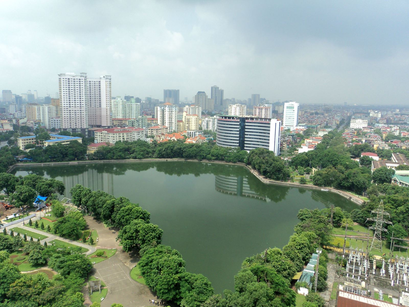 Phát triển bền vững hệ thống đô thị theo mạng lưới, hình thành một số đô thị, chuỗi đô thị động lực có kiến trúc hiện đại, xanh, bản sắc