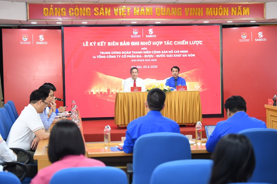 Toàn cảnh buổi lễ ký kết