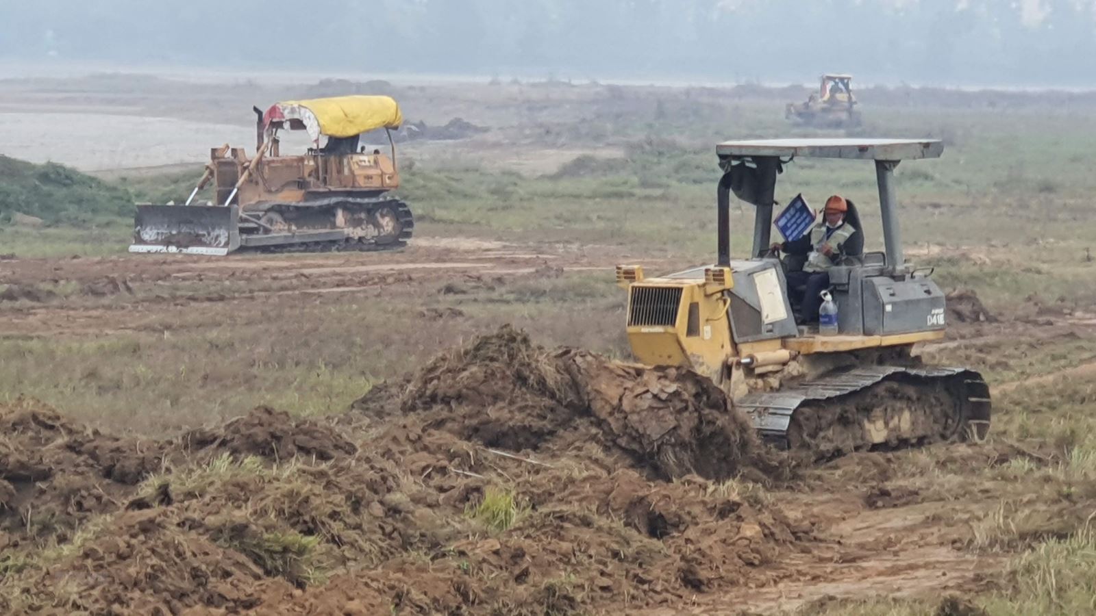 mô hình kinh tế mới, đòi hỏi quỹ đất lớn và sự đồng bộ, liền mạch về mặt không gian để tạo ra các cực tăng trưởng có sức cạnh tranh toàn cầu