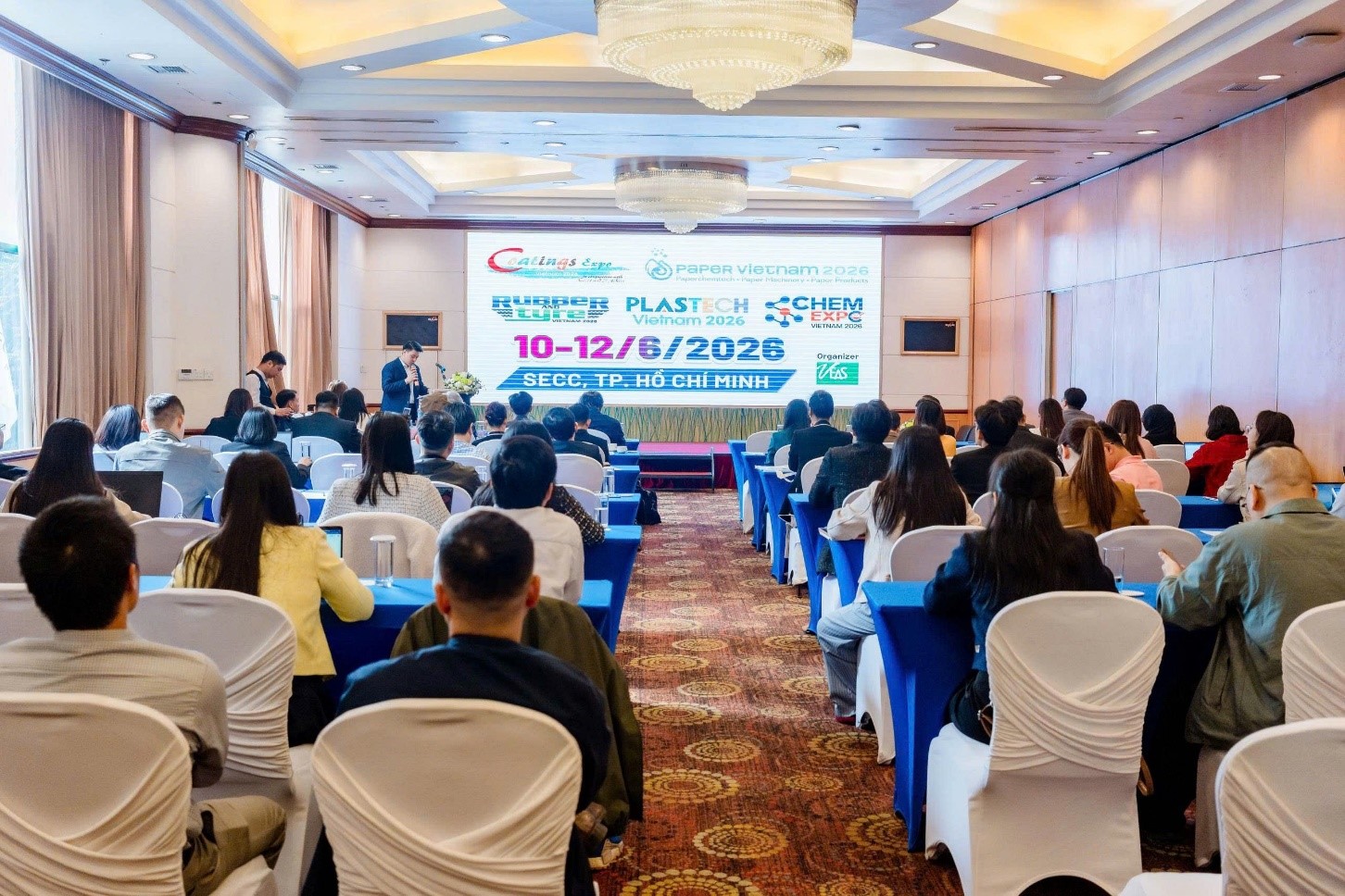 Điểm nhấn của hội nghị lần này là Tọa đàm với chủ đề “ESG trong ngành công nghiệp Việt Nam: Từ tuân thủ đến lợi thế cạnh tranh”