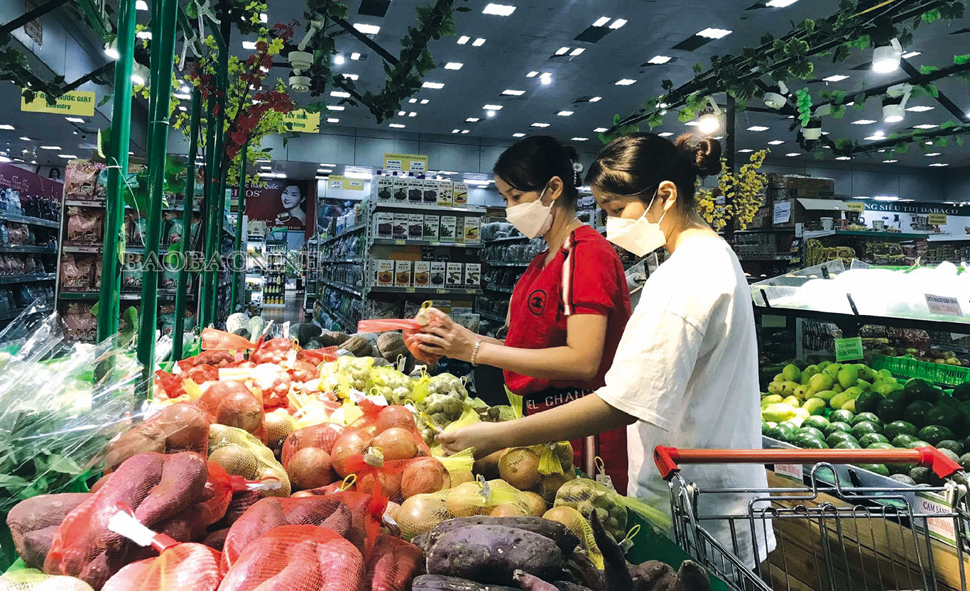 giám sát chặt chẽ biến động giá cả thị trường chính là la bàn và hải đồ, giúp các nhà hoạch định chính sách điều chỉnh hướng đi, đảm bảo sự ổn định và thúc đẩy phát triển bền vững. 