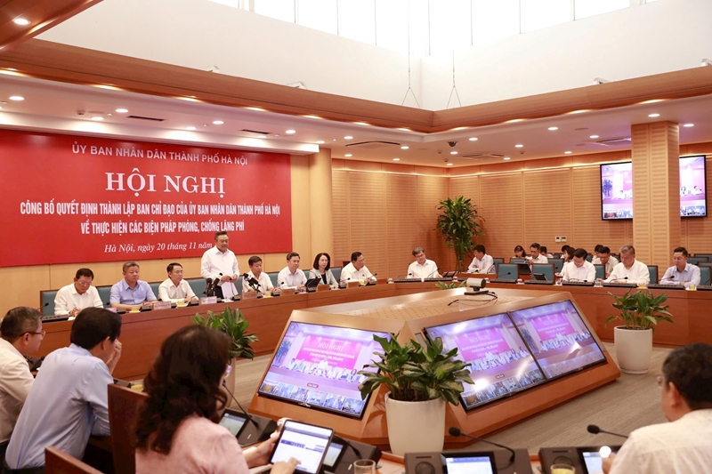 Sáng 20/11, UBND thành phố Hà Nội đã tổ chức Hội nghị công bố Quyết định thành lập “Ban Chỉ đạo về thực hiện các biện pháp phòng, chống lãng phí của UBND thành phố Hà Nội”. 