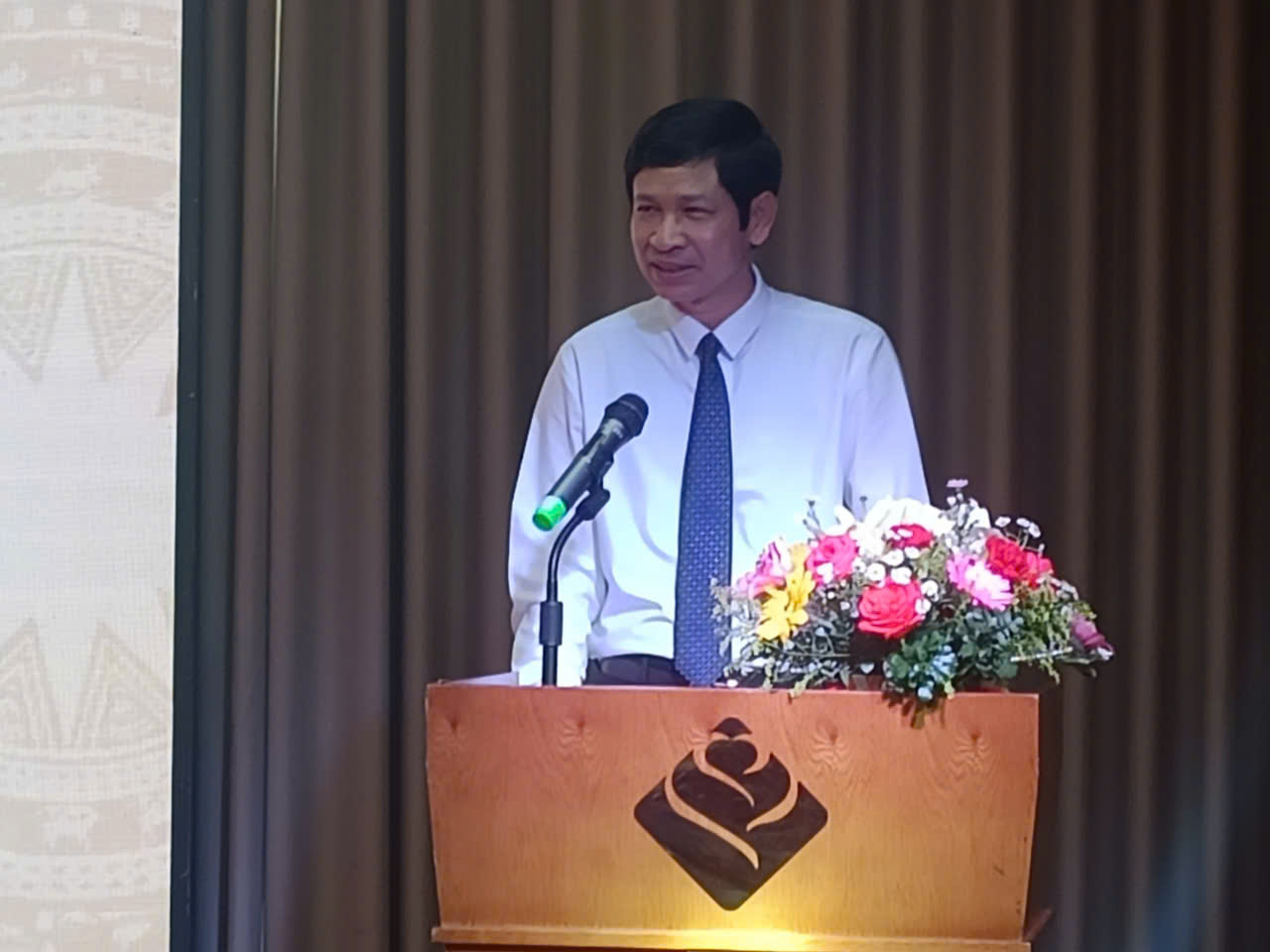 Thứ trưởng Bộ Văn hóa, Thể thao và Du lịch Hồ An Phong phát biểu khai mạc Hội nghị triển khai Chỉ thị 30/CT-TTg ngày 29/8/2024 của Thủ tướng Chính phủ về phát triển các ngành công nghiệp văn hóa Việt Nam