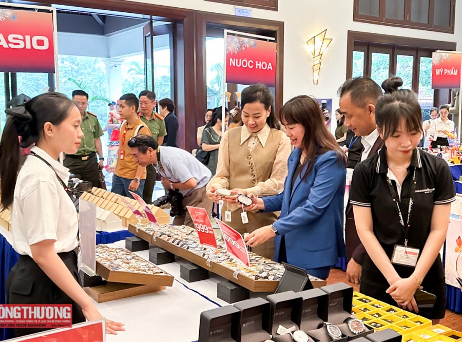 Hàng loạt sự kiện xúc tiến thương mại, kích cầu mua sắm dịp cuối năm 