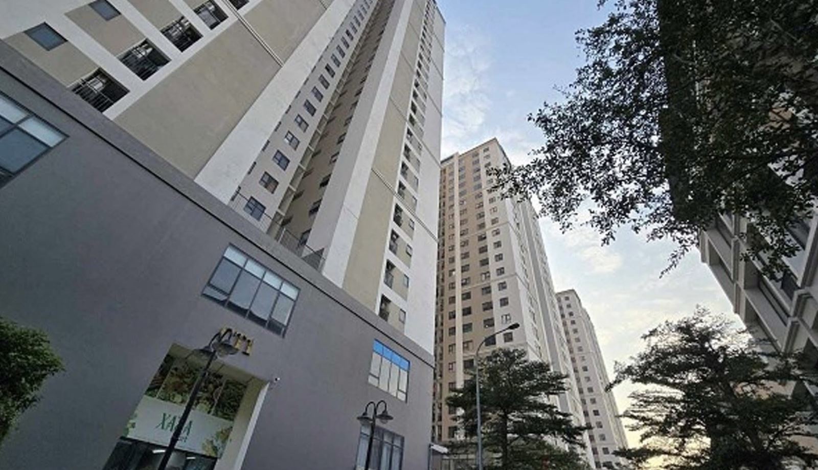 Thị trường nhà ở xã hội tại Hà Nội đang chứng kiến một hiện tượng nghịch lý và đáng lo ngại là giá tăng phi mã, vượt xa khả năng chi trả của người dân