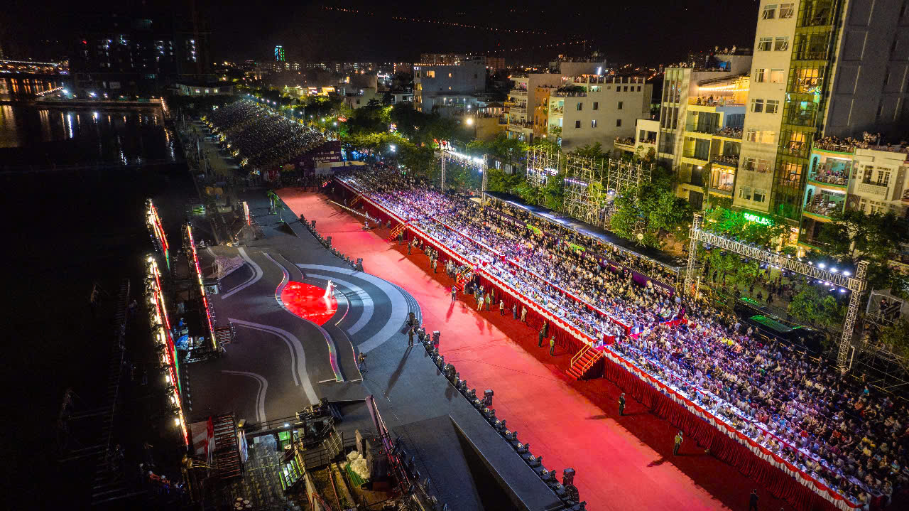 Toàn cảnh đêm khai mạc DIFF 2025