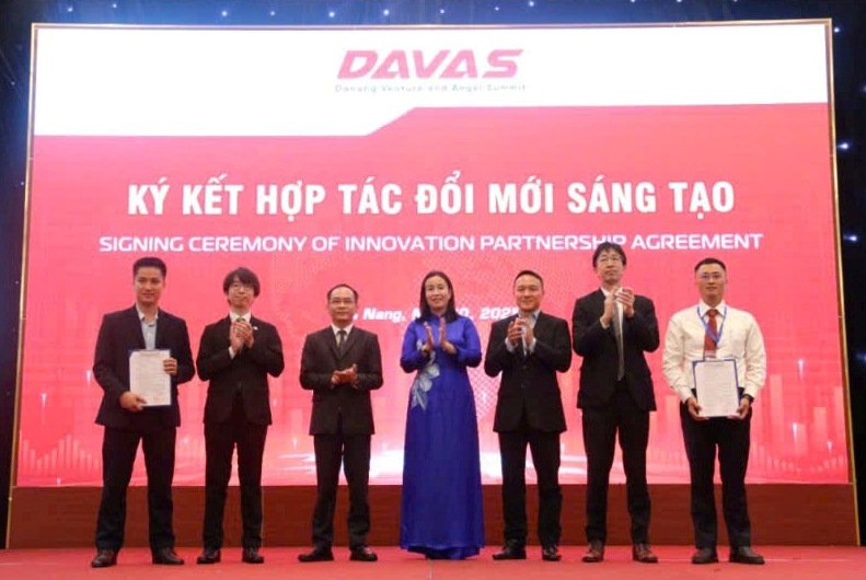 Công bố và trao thỏa thuận hợp tác giữa Trung tâm Hỗ trợ khởi nghiệp đổi mới sáng tạo Đà Nẵng với các tổ chức, doanh nghiệp