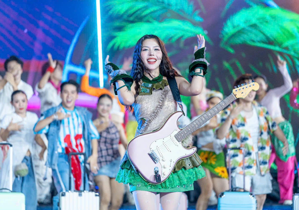 Những ca khúc sôi động, trẻ trung làm nên một bữa tiệc nghệ thuật hấp dẫn bên bờ sông Hàn