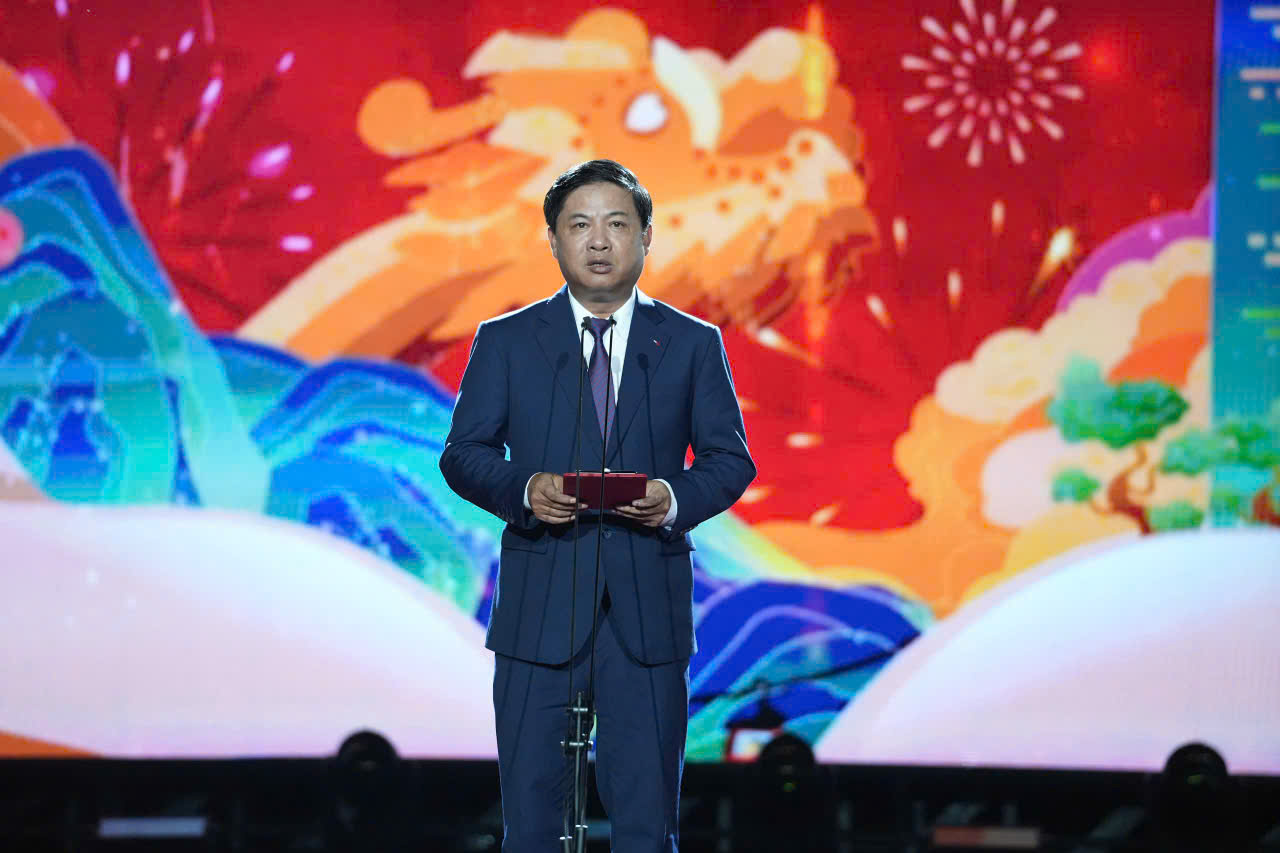 Ủy viên dự khuyết Ban Chấp hành Trung ương Đảng, Phó Bí thư Thành ủy, Chủ tịch UBND TP. Đà Nẵng Lương Nguyễn Minh Triết phát biểu tại đêm chung kết