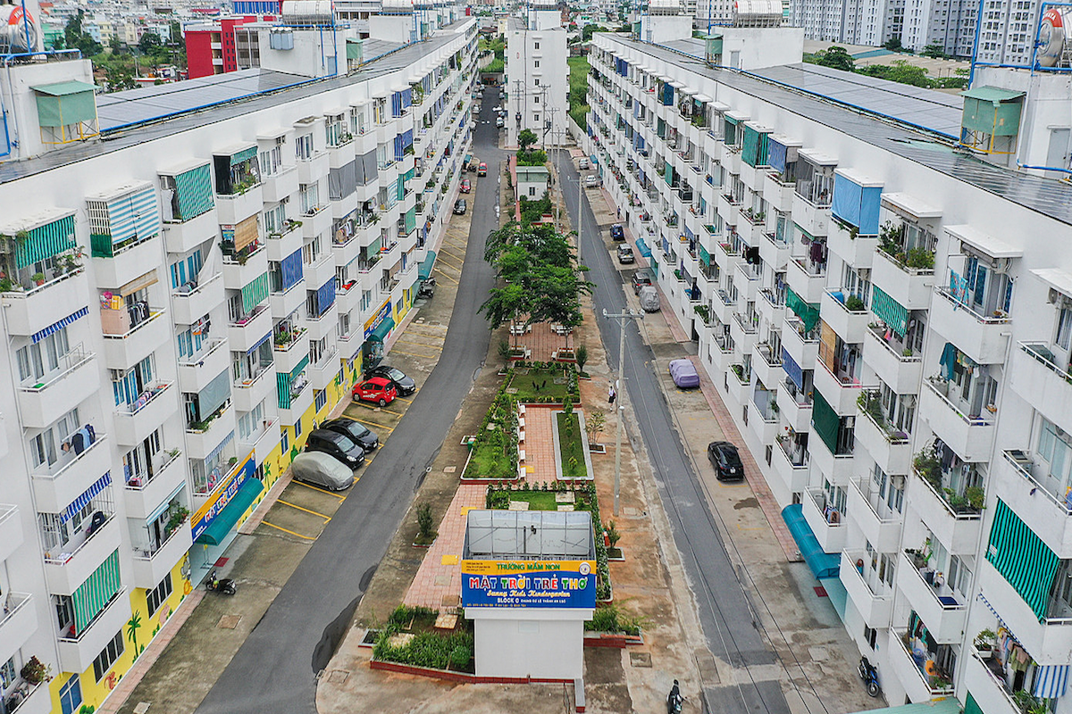 từ đầu nhiệm kỳ 2021 đến nay, TP.HCM và các tỉnh lân cận đã đưa vào sử dụng 18 dự án NƠXH với quy mô 7.742 căn